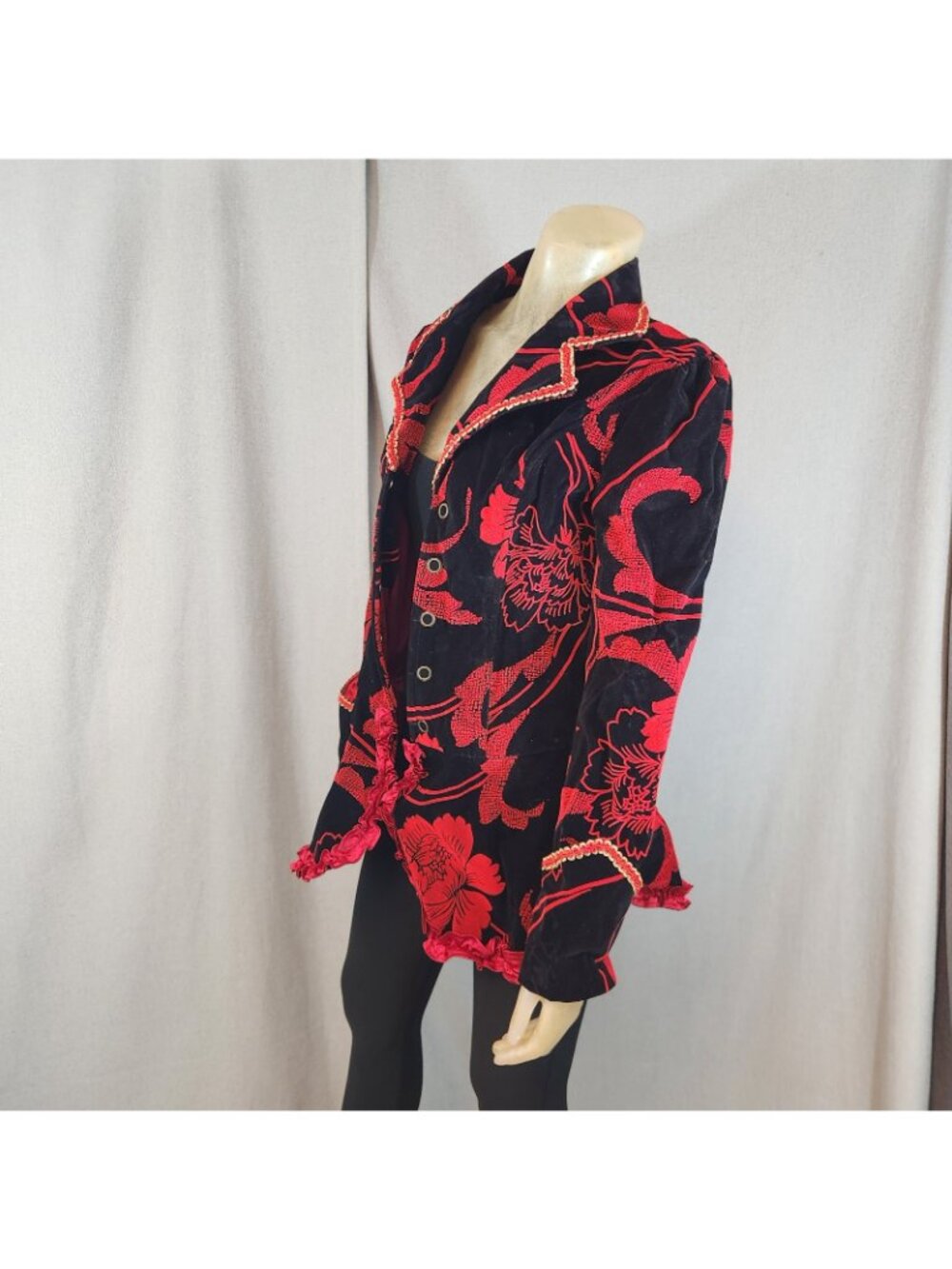 Von Lancelot Red Black Jacket Coat Adult Size LARGE Pirate Cosplay Costume - Picture 6 of 11